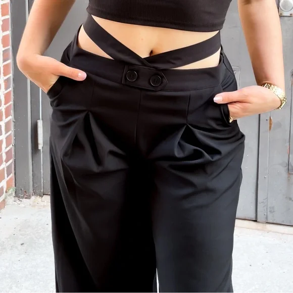 Black wide leg wrap waist pants - Picture 2 of 3